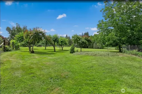 5232 300th Street NW Stanwood WA 98292