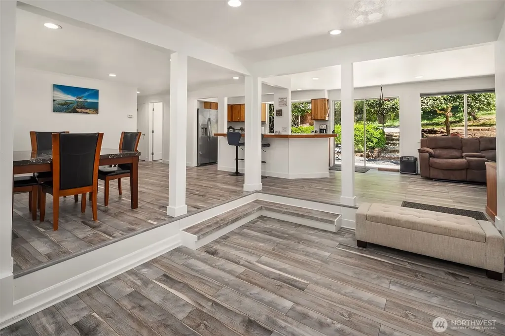 16530 237th Avenue SE Issaquah WA 98027
