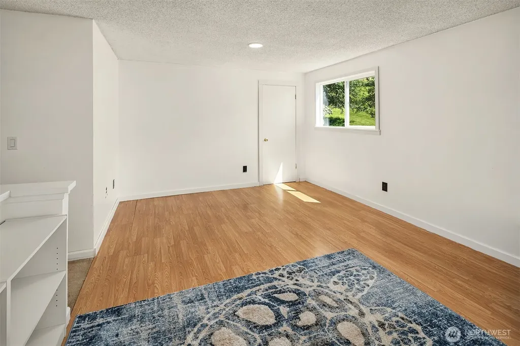 16530 237th Avenue SE Issaquah WA 98027