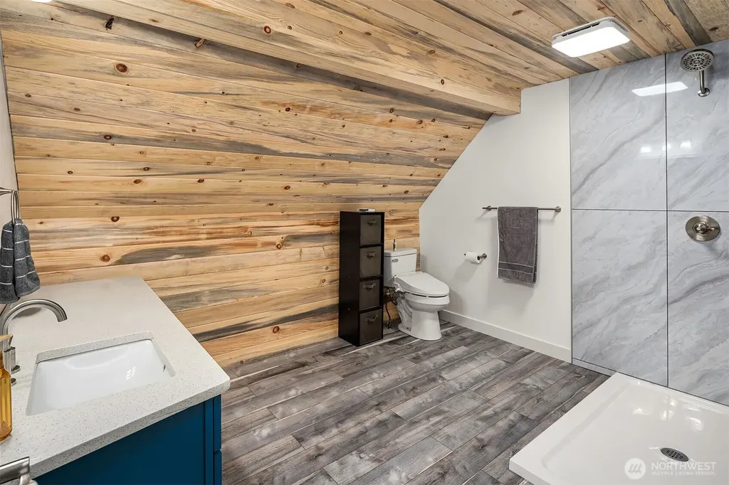 16530 237th Avenue SE Issaquah WA 98027