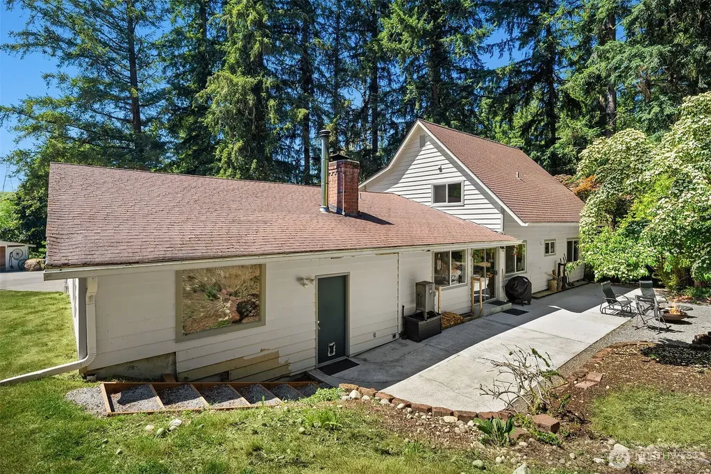 16530 237th Avenue SE Issaquah WA 98027
