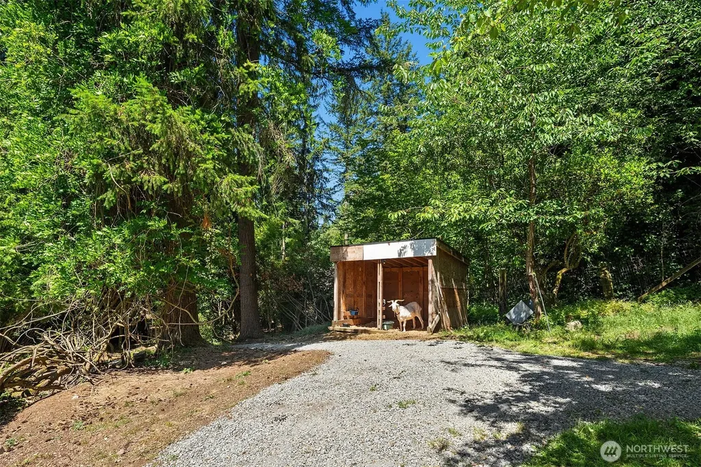 16530 237th Avenue SE Issaquah WA 98027