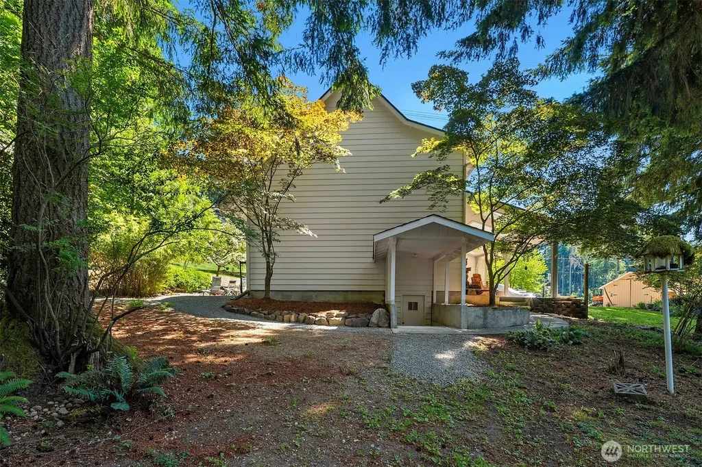 16530 237th Avenue SE Issaquah WA 98027