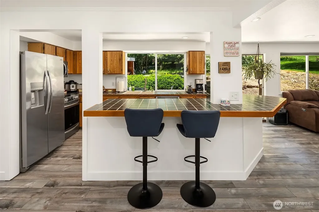 16530 237th Avenue SE Issaquah WA 98027