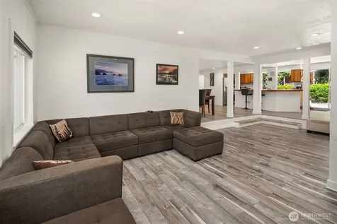 16530 237th Avenue SE Issaquah WA 98027