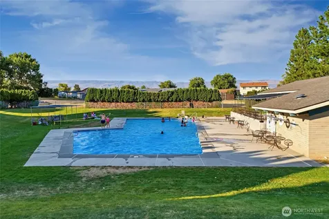 3032 Vera Cruz Malaga WA 98828