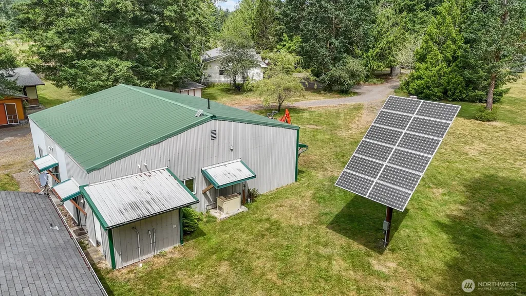 10905 138th Avenue SE Rainier WA 98576
