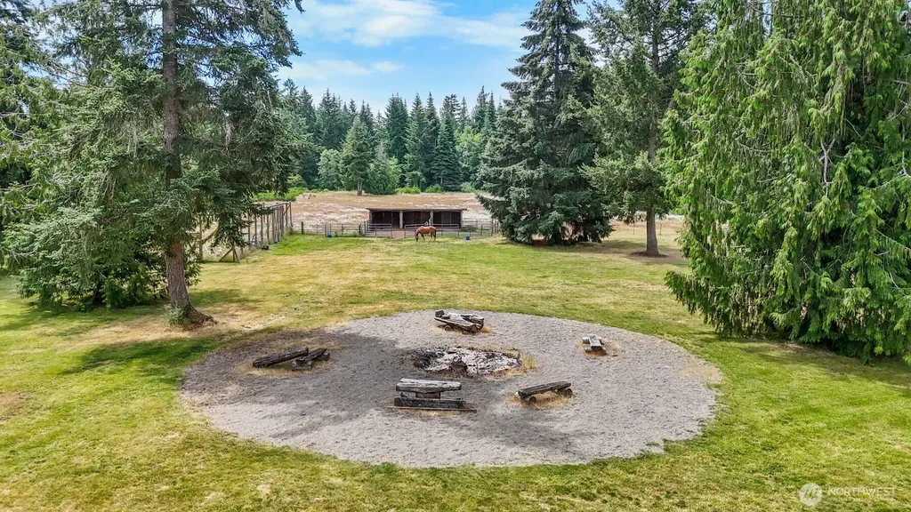 10905 138th Avenue SE Rainier WA 98576