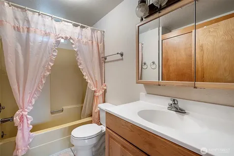 4702 24th Avenue SE Lacey WA 98503