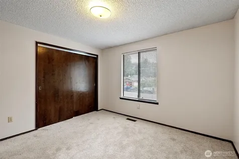 4702 24th Avenue SE Lacey WA 98503