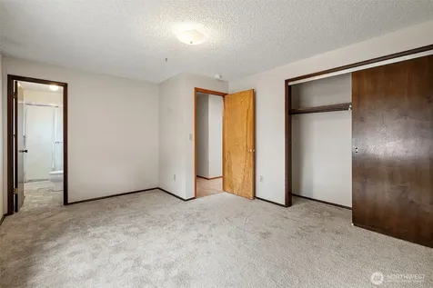 4702 24th Avenue SE Lacey WA 98503