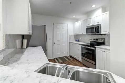 2174 Newport Way NW Issaquah WA 98027