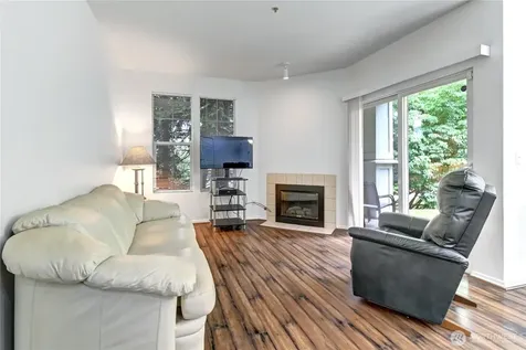 2174 Newport Way NW Issaquah WA 98027