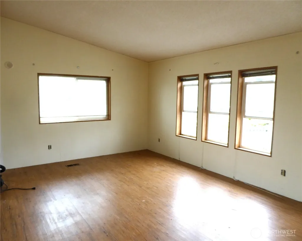 491 Mill Road Sequim WA 98382