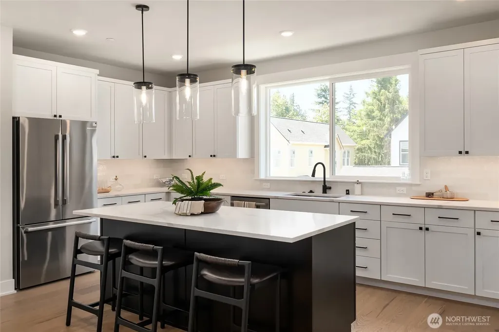 451 Parkside Walk Sammamish WA 98074