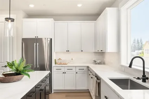451 Parkside Walk Sammamish WA 98074