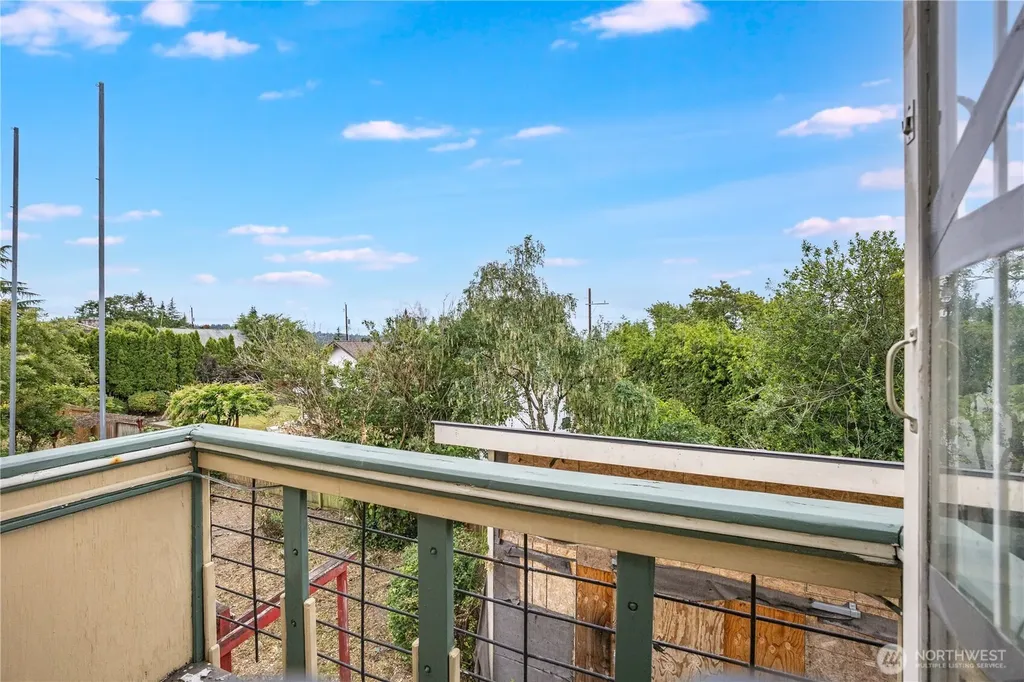 10115 15th Avenue S Seattle WA 98168
