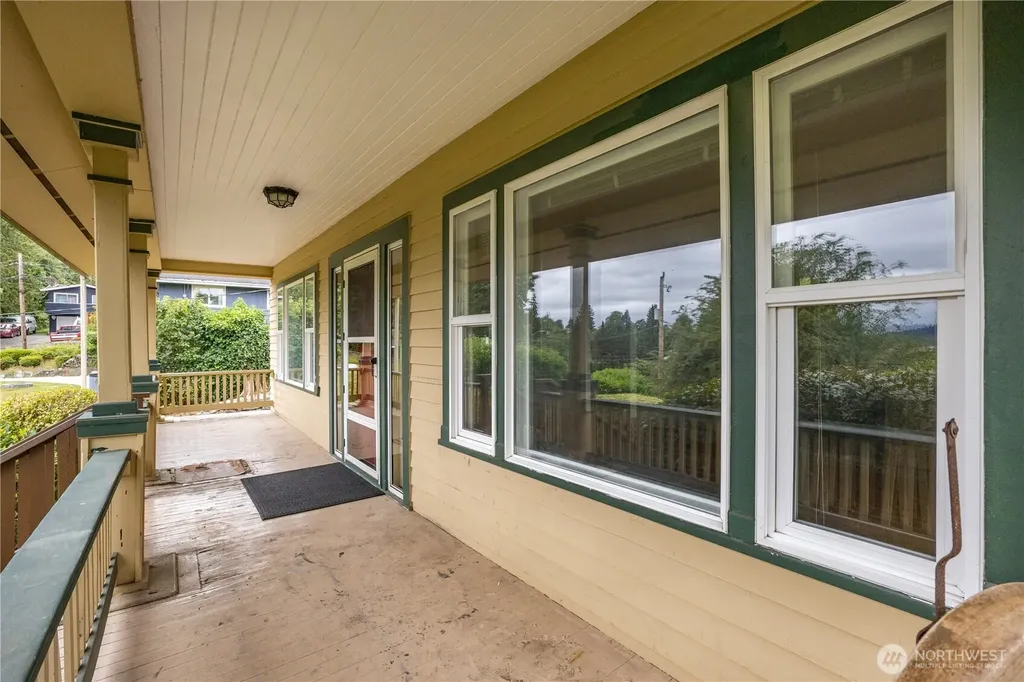 10115 15th Avenue S Seattle WA 98168