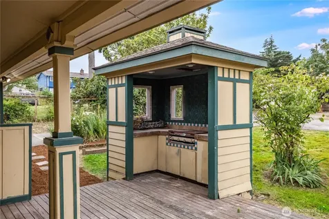 10115 15th Avenue S Seattle WA 98168