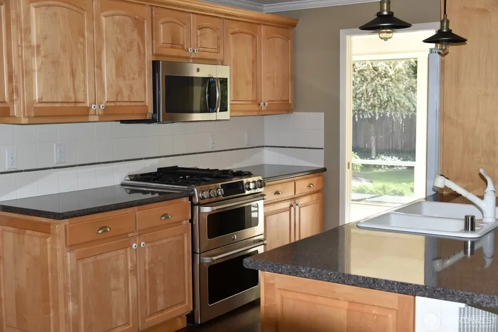 14139 SE 45th Street Bellevue WA 98006