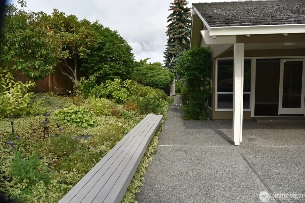 14139 SE 45th Street Bellevue WA 98006