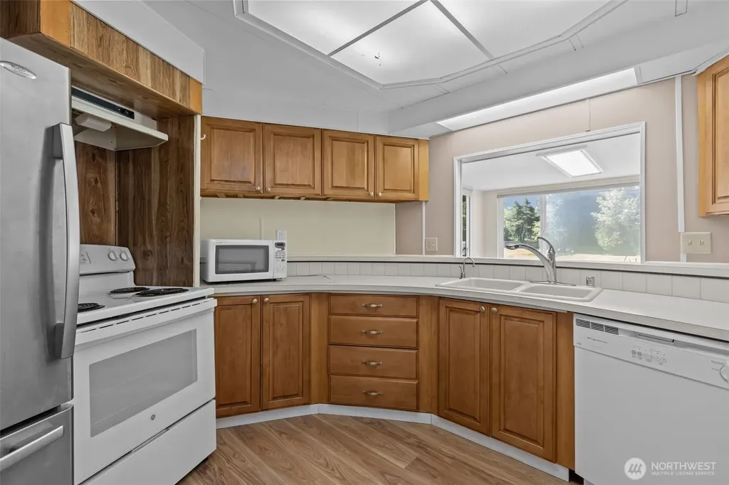 11436 SE 208th Street Kent WA 98031