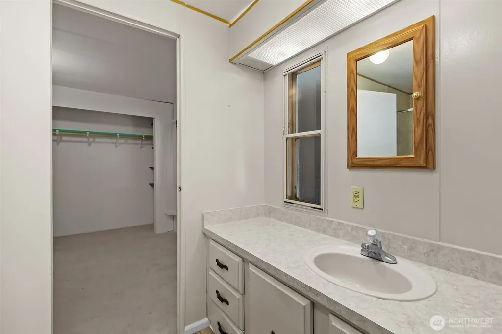 11436 SE 208th Street Kent WA 98031