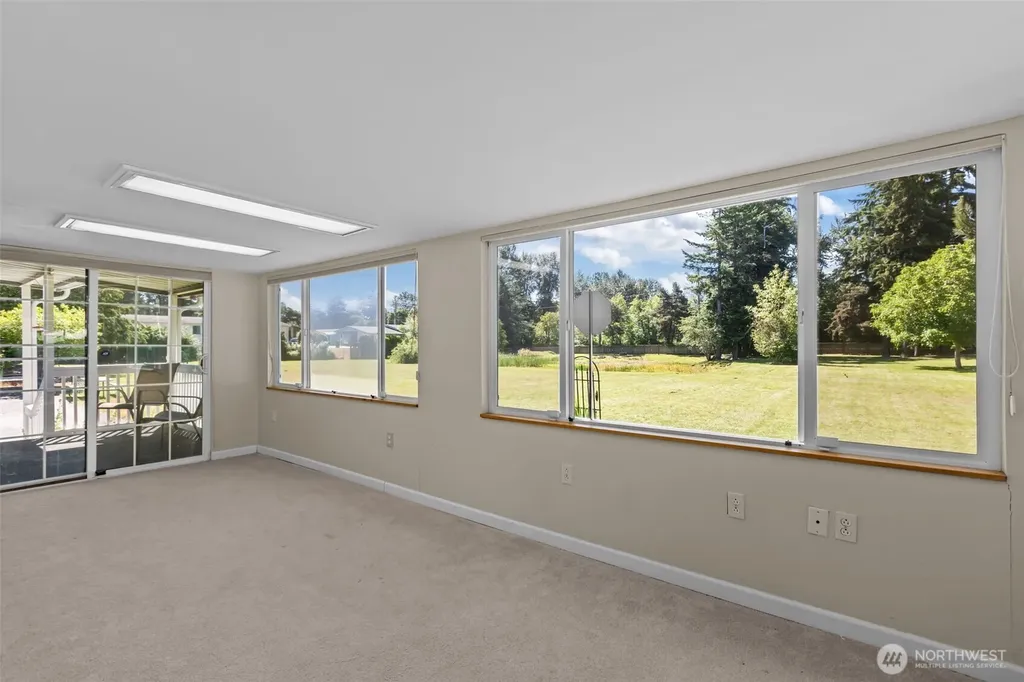 11436 SE 208th Street Kent WA 98031