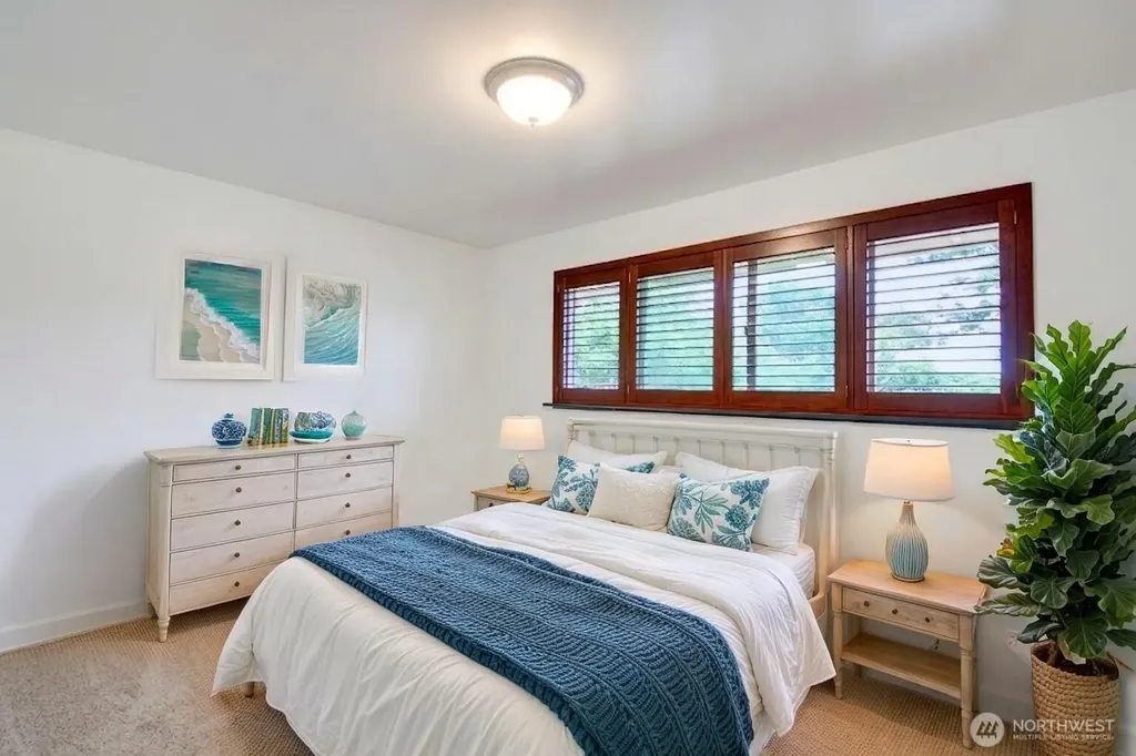 21 8th Avenue Oak Harbor WA 98277