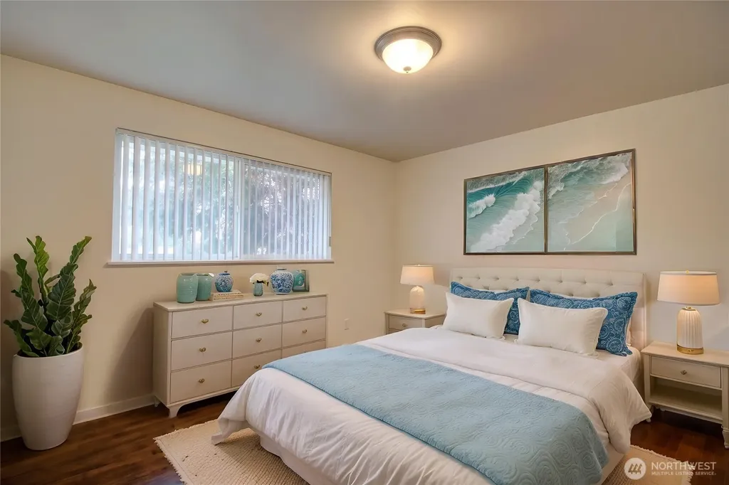 21 8th Avenue Oak Harbor WA 98277