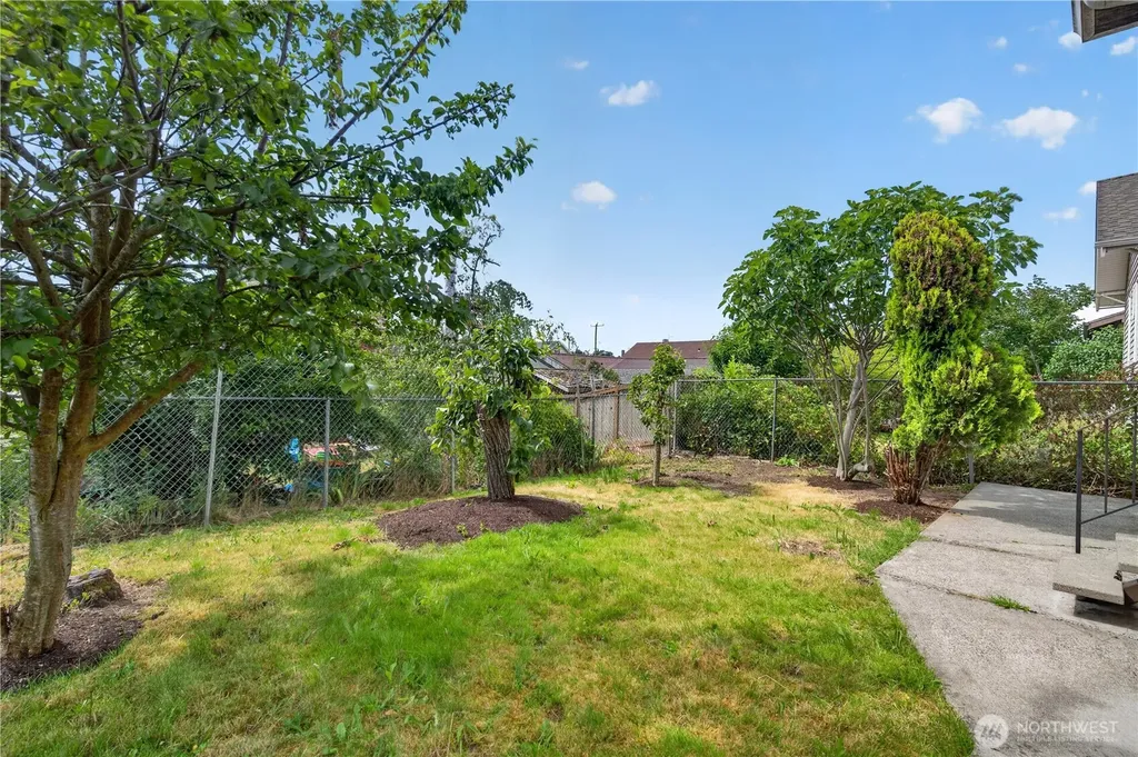 2715 22nd Avenue S Seattle WA 98144