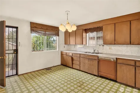 2715 22nd Avenue S Seattle WA 98144