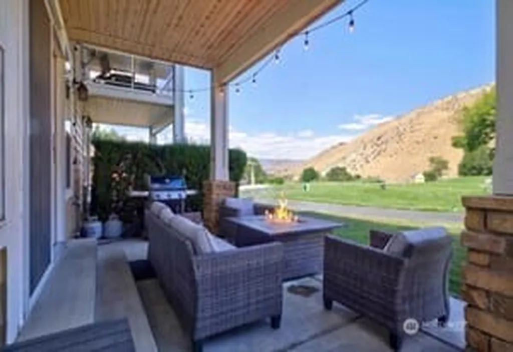 23041 NW Sunserra Loop Quincy WA 98848