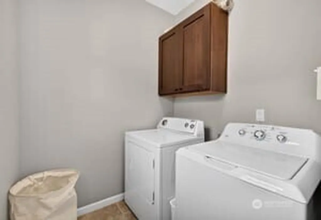 23041 NW Sunserra Loop Quincy WA 98848