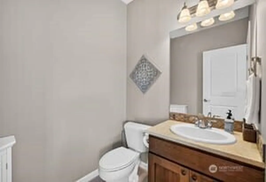 23041 NW Sunserra Loop Quincy WA 98848