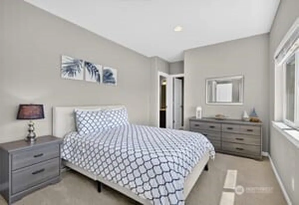 23041 NW Sunserra Loop Quincy WA 98848