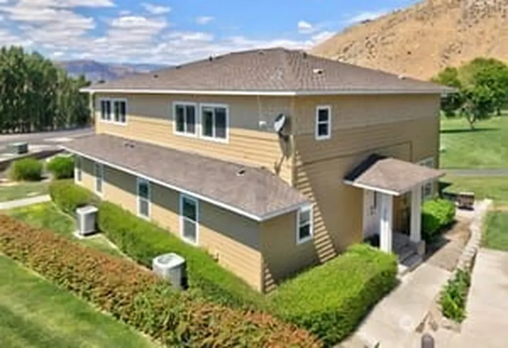 23041 NW Sunserra Loop Quincy WA 98848