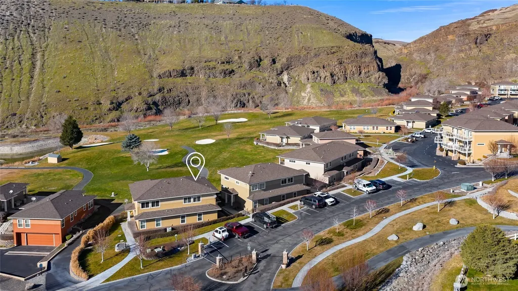 23041 NW Sunserra Loop Quincy WA 98848