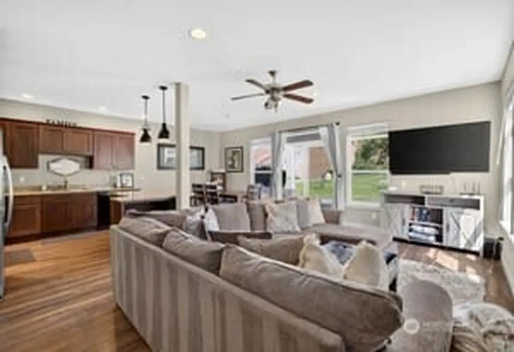 23041 NW Sunserra Loop Quincy WA 98848