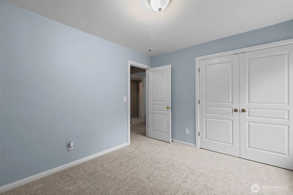 37811 21st Court S Federal Way WA 98003
