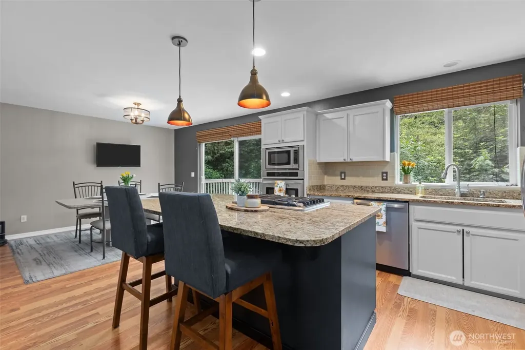 37811 21st Court S Federal Way WA 98003