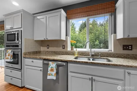37811 21st Court S Federal Way WA 98003