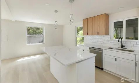 7605 NE Hidden Cove Road Bainbridge Island WA 98110
