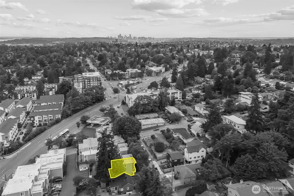 8800 20th Avenue NE Seattle WA 98115