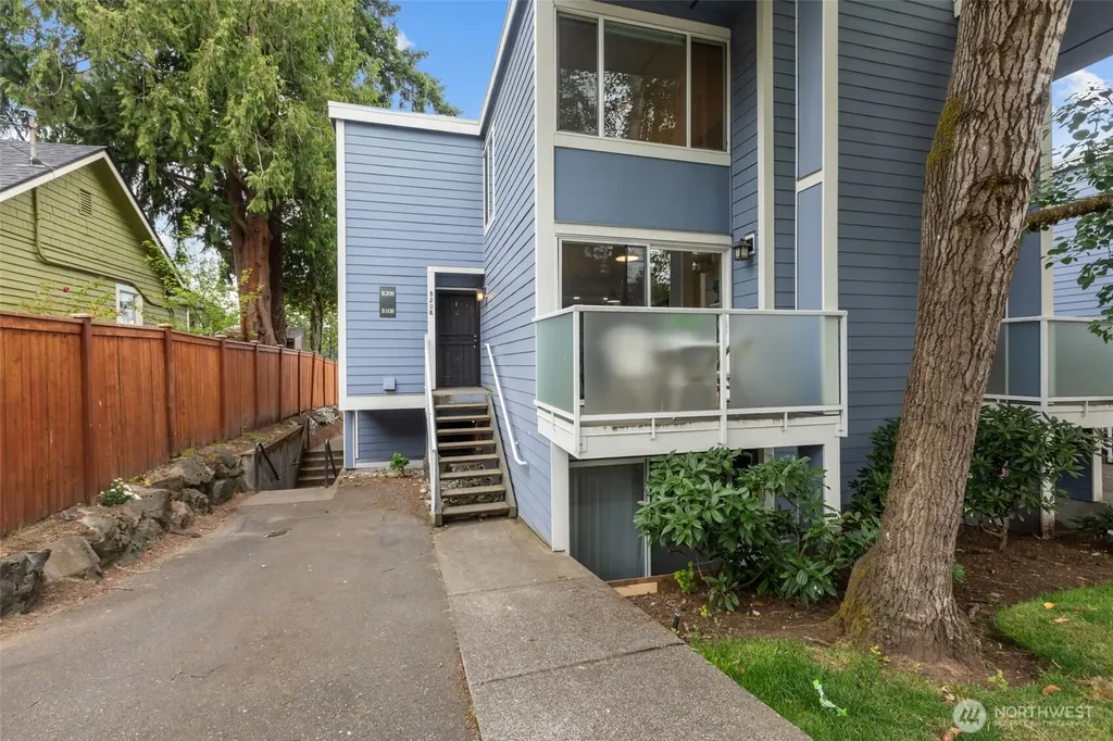 8800 20th Avenue NE Seattle WA 98115