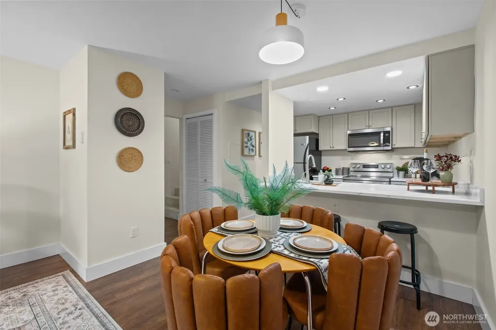 8800 20th Avenue NE Seattle WA 98115