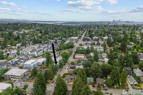 8800 20th Avenue NE Seattle WA 98115