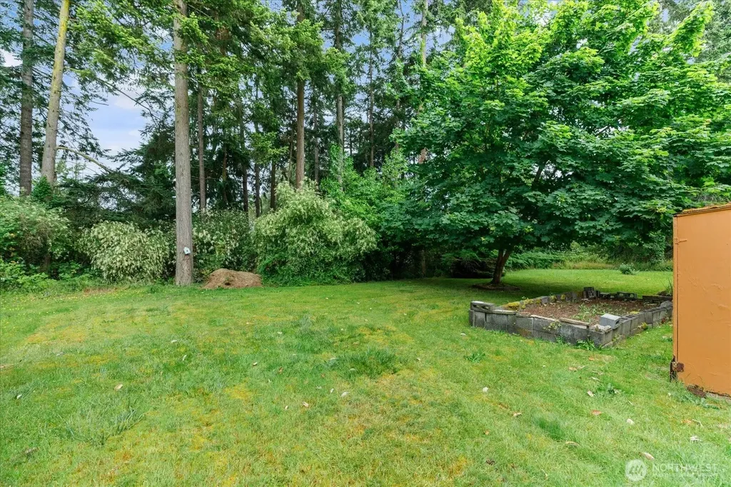 1361 NE Goldie Street Oak Harbor WA 98277