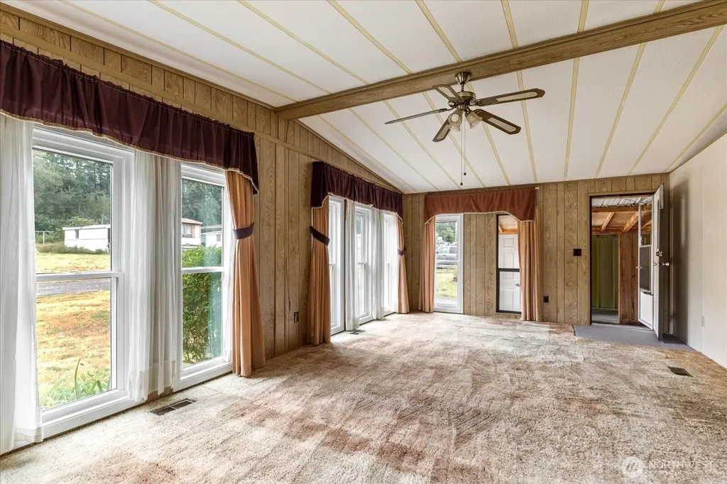 1361 NE Goldie Street Oak Harbor WA 98277