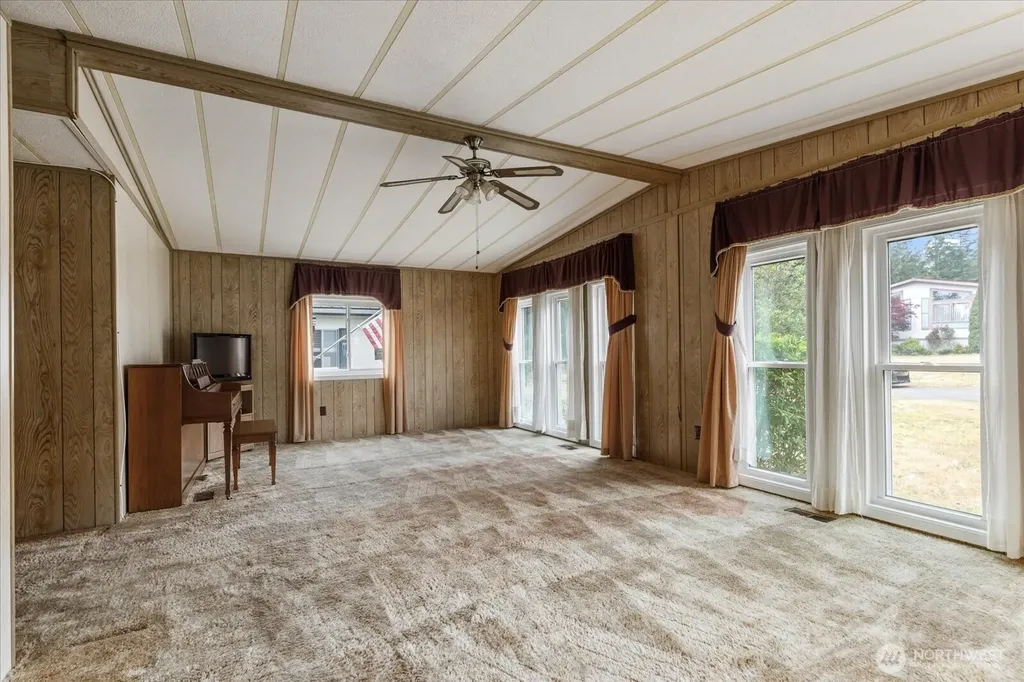1361 NE Goldie Street Oak Harbor WA 98277